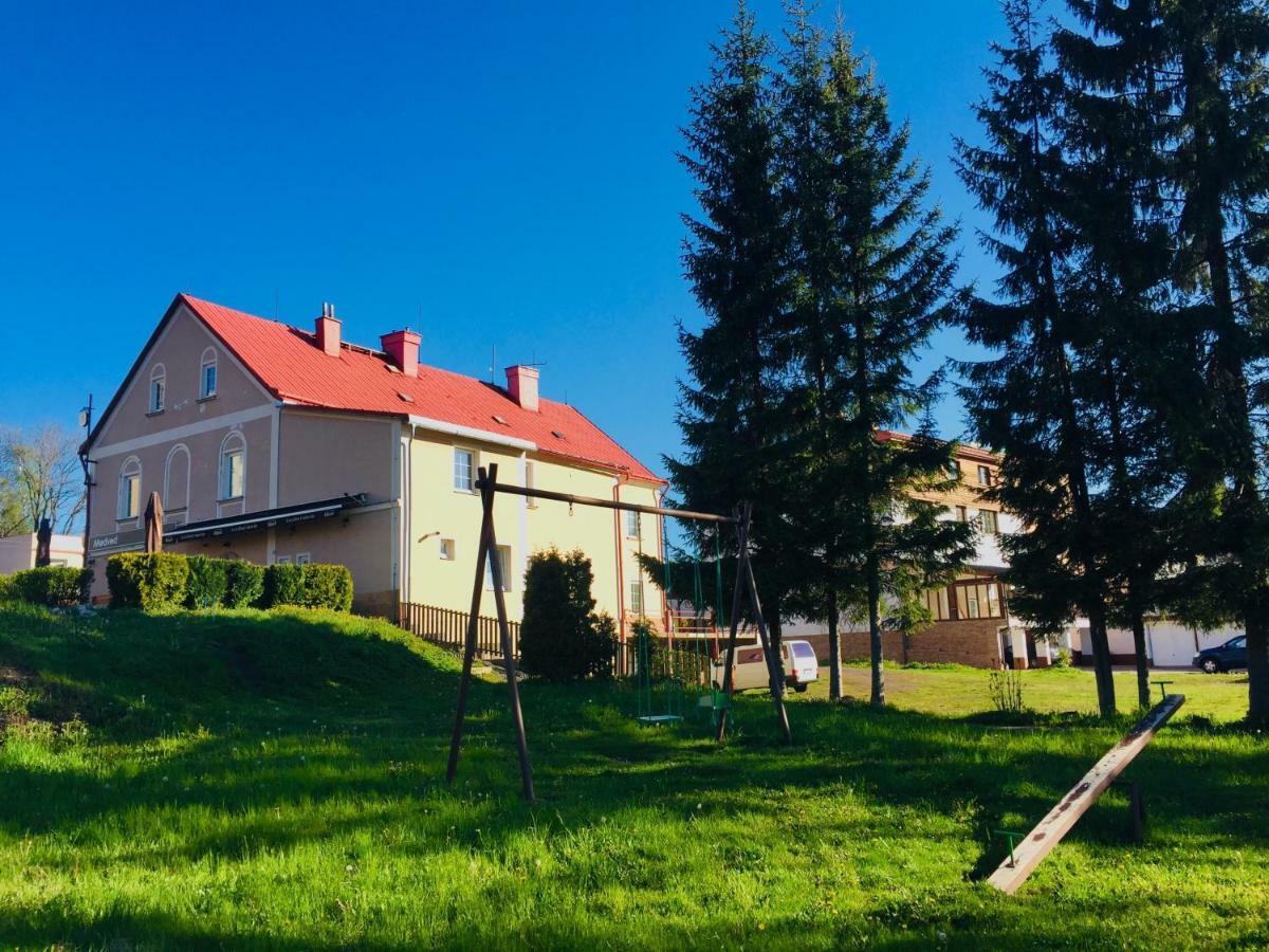 Pension Žacléřský Medvěd Extérieur photo